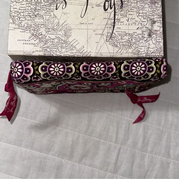 Vera Bradley RFID Very Berry Fuchsia Pink Brown Zip Turn-lock Large Wallet - Picture 5 of 10